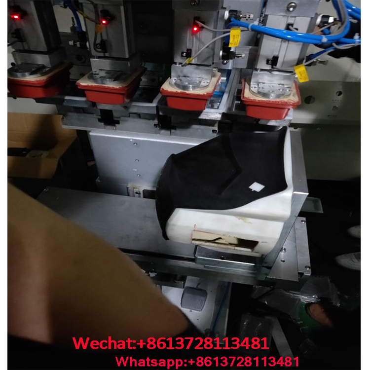 Helmet logo 4 color pad printing machine with independent pad 